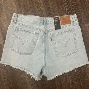 Levi’s Wedgie Shorts